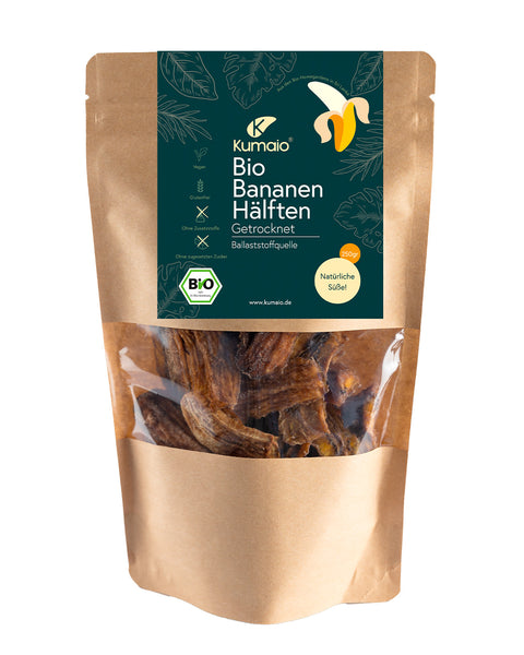 Verpackung der Kumaio Bio-Bananenhälften, getrocknet und ohne Zusatzstoffe, in einer umweltfreundlichen, wiederverschließbaren Tüte. Natürliche Süße und reich an Ballaststoffen, idealer Snack für gesundheitsbewusste Genießer.