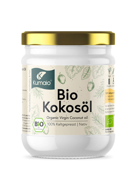 Glas mit Bio-Kokosöl von Kumaio, 100% kaltgepresst und nativ, mit grüner Bio-Zertifizierung auf dem Etikett.