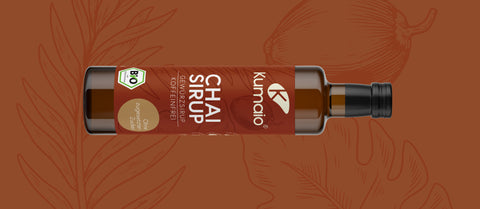 Kumaio Bio Chai Sirup in Glasflasche – koffeinfreier Gewürzsirup ohne zugesetzten Zucker mit natürlichem Aroma aus Ceylon-Zimt und ayurvedischen Gewürzen.